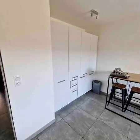 Piscine, 200m Port De Vecchio Pour 2 Personnes