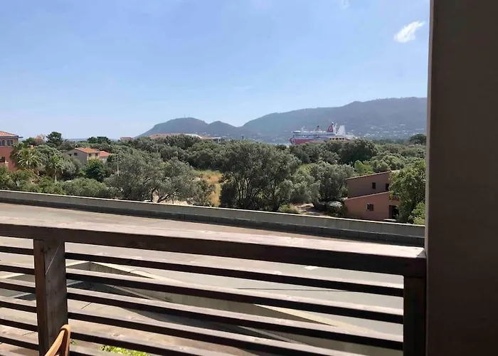 Appartement Piscine, 200m Port De Vecchio Pour 2 Personnes Porto-Vecchio (Corsica)